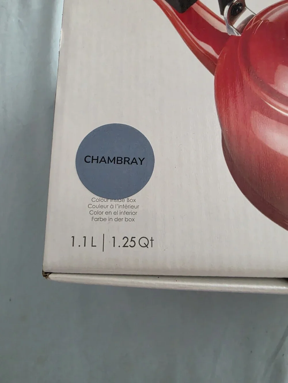Le Creuset FIRE! NIB! 1.25QT(1.1L) Demi Kettle w/Gold Knob in Chambray. R2S!